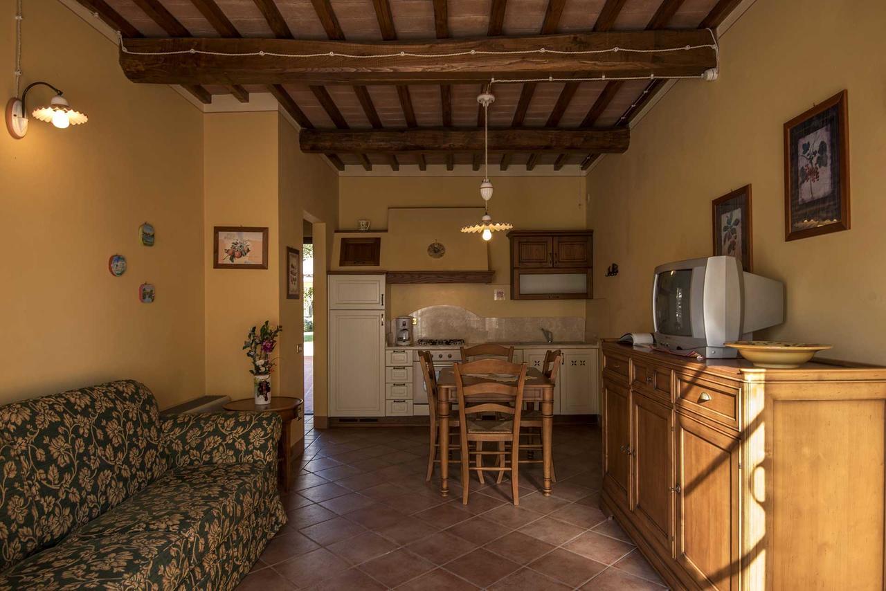 Agriturismo Le Gallozzole モンテリッジョーニ エクステリア 写真